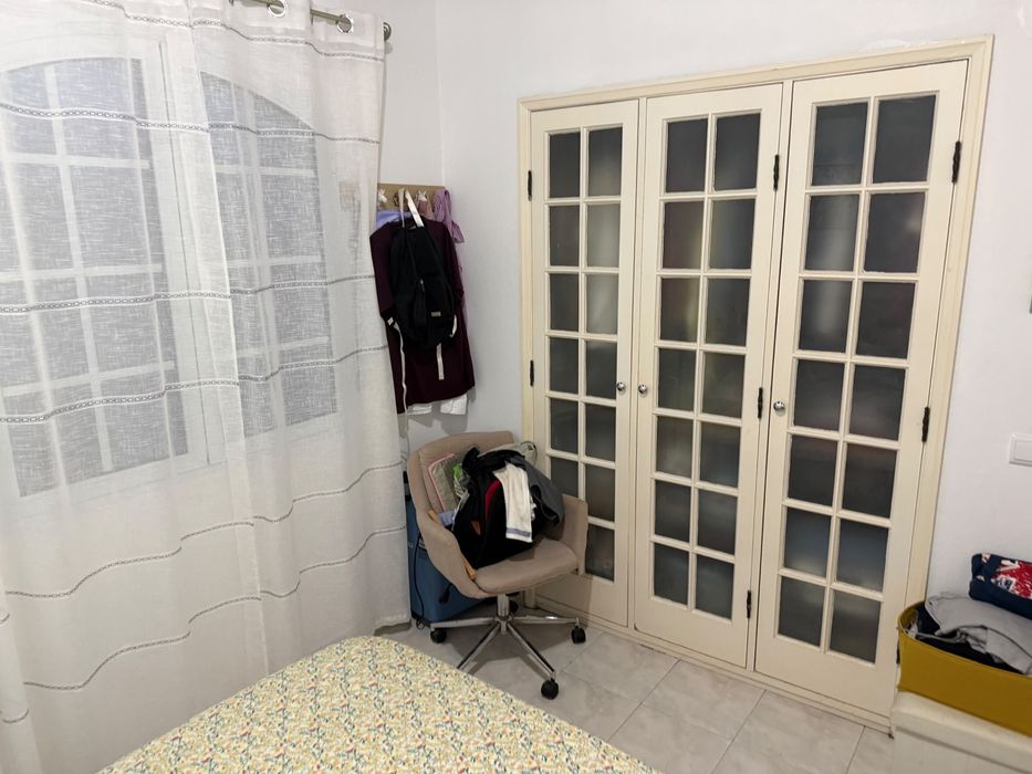 Vivenda T2 + 1  com agua e internet incluida