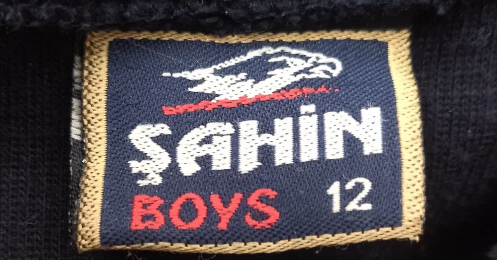 Кофта чорна (Sahin)
