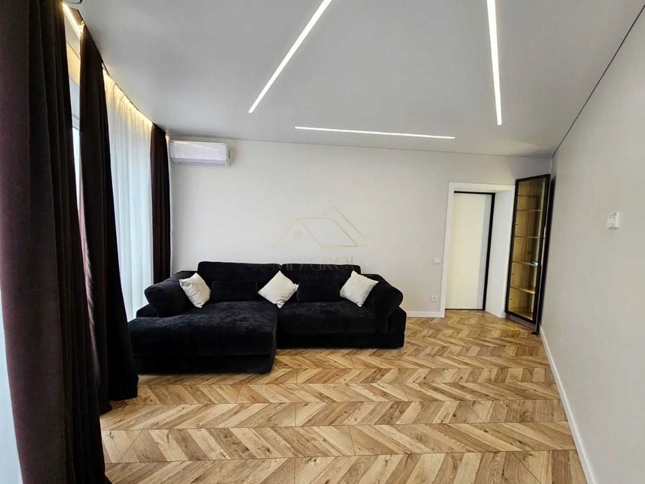 НОВА!!!  2 кім. квартира з ремонтом та меблями В ЦЕНТРІ