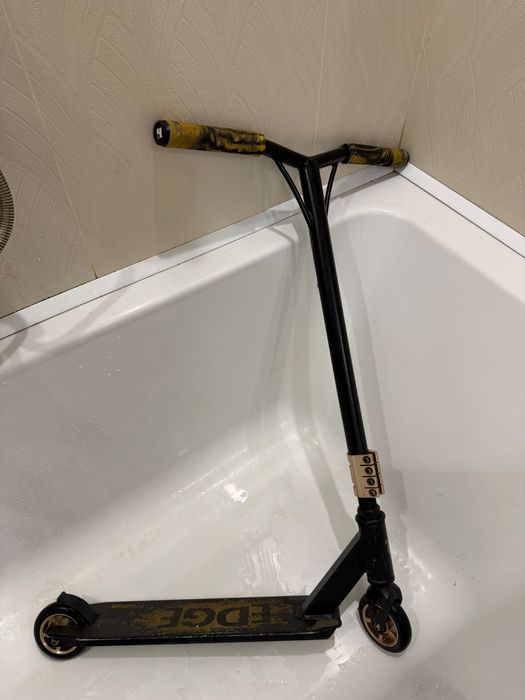 Продам наш самокат