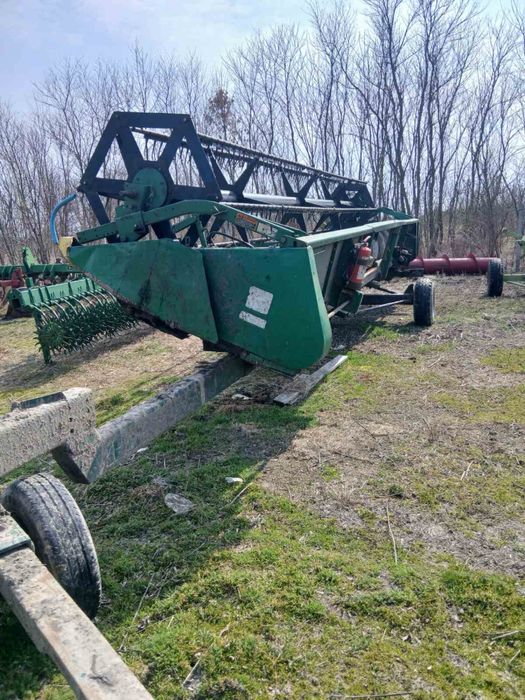 Жниварка John Deere 925F 7.6м + візок з запасками