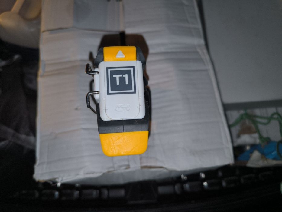 Fita métrica digital profissional Tomahawk reekon T1 como nova