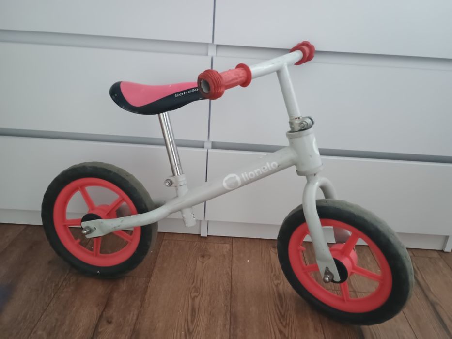 Rowerek biegowy lionelo