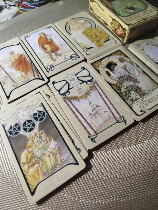 Карти таро ефірних видінь (ethereal visions tarot), без золодіння.