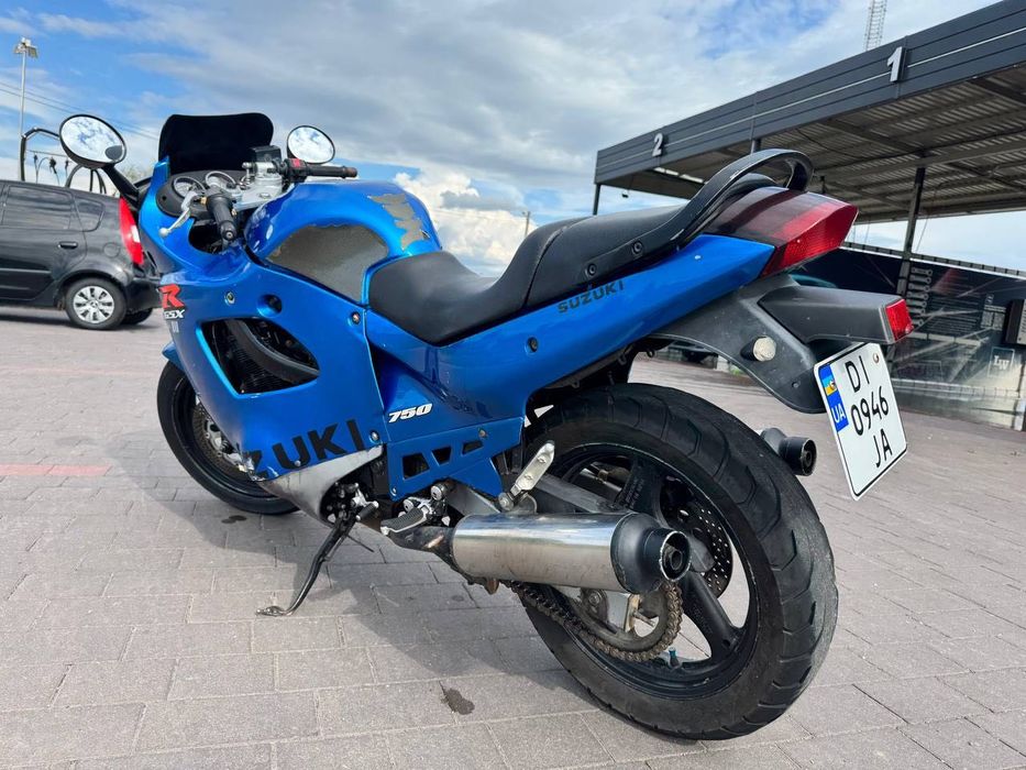 Продам мотоцикл  Suzuki gsx 600f