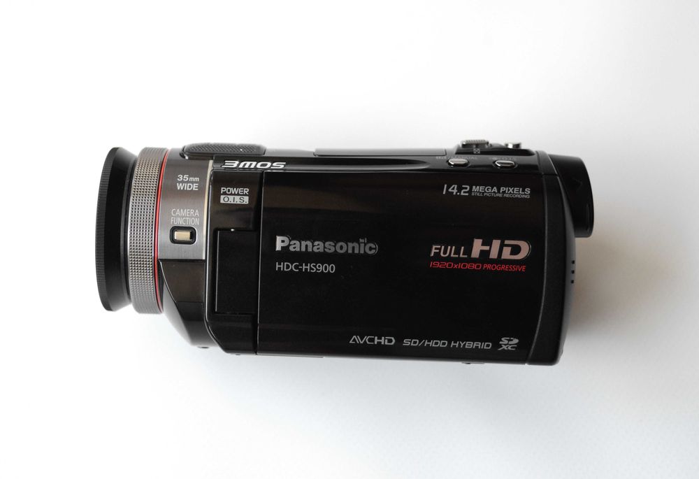 Видеокамера Panasonic hdc-HS900 3MOS FULLHD 50p. SD/HDD 220gb.