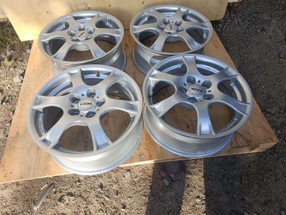 диски R16 5x114.3 et38 Rial