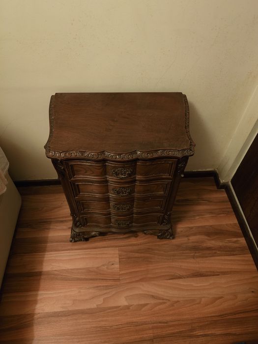 Mesas de cabeceira estilo D José