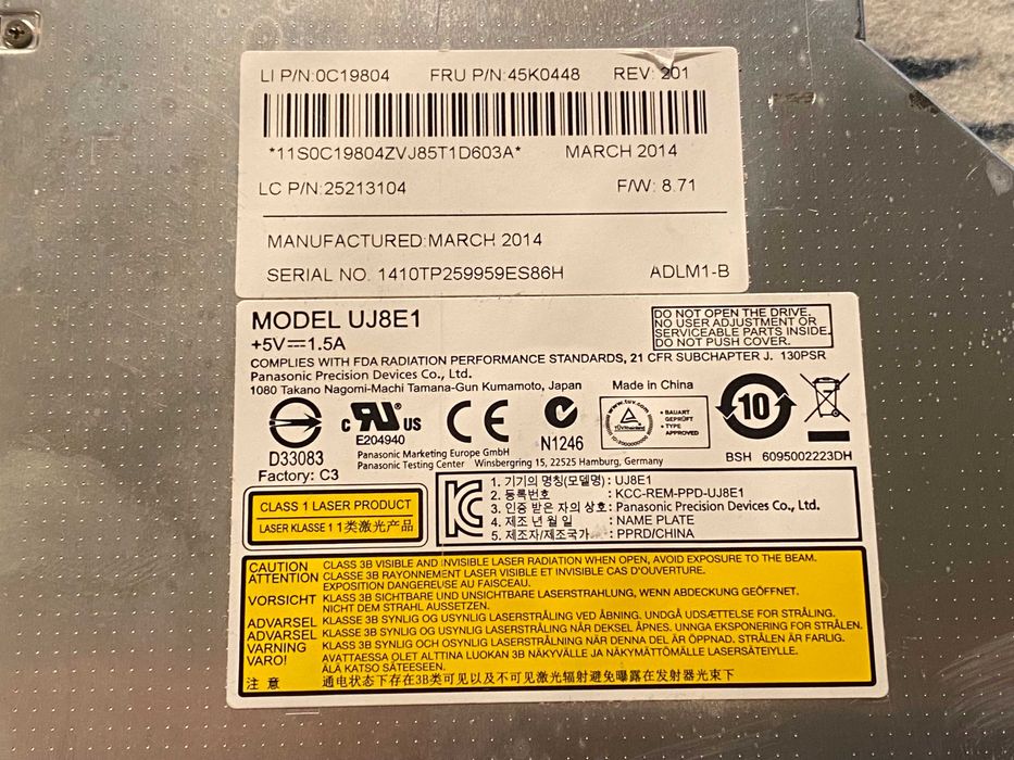 Napęd DVD wewnętrzny PANASONIC UJ8E1