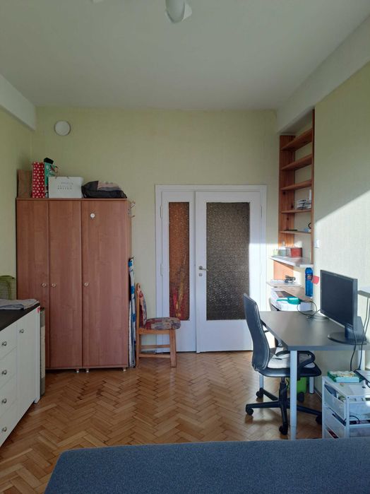 sPokój do wynajęcia 185m od stacji metra
