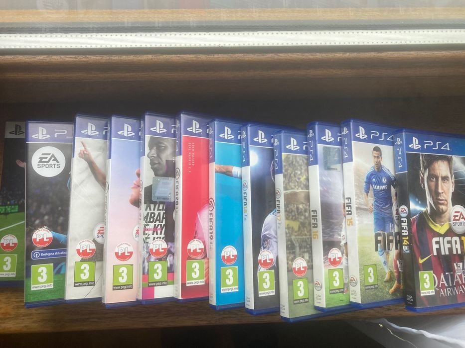 Zestaw FIFA 14–24 + FC 25 PS5 – Polska wersja