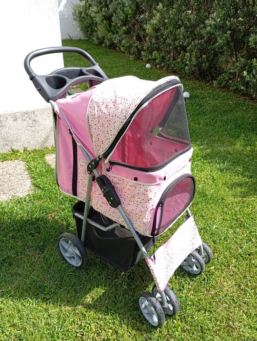 Carrinho de passeio de gatos ou cães