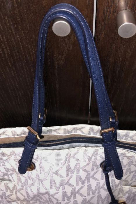 Mala Michael Kors