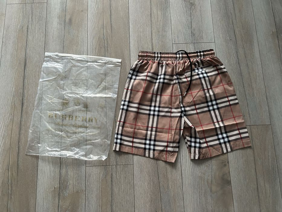 Burrbery spodenki