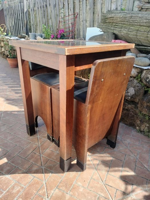 Mesa e 4 Cadeiras de Madeira Maciça