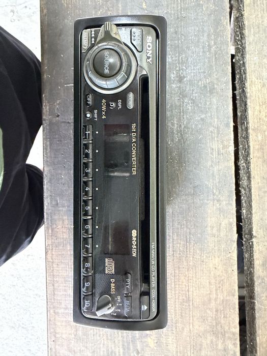 Radio Sony CDX-4260R stan bardzo dobry !