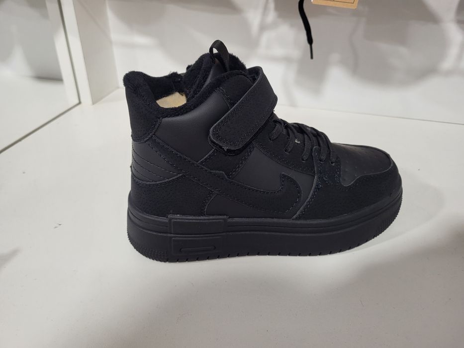 Зимові підліткові кросівки(розпродаж)