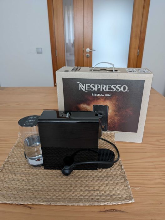 Maquina Nespresso | Essenza Mini Nespresso Piano Black C30