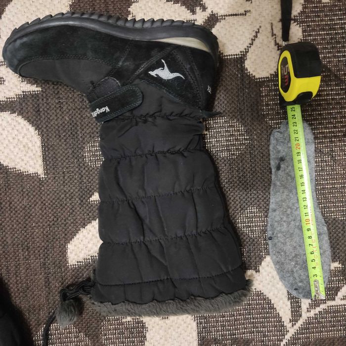 22 см., 23,5см. Зимові чоботи для дівчинки  9-10років