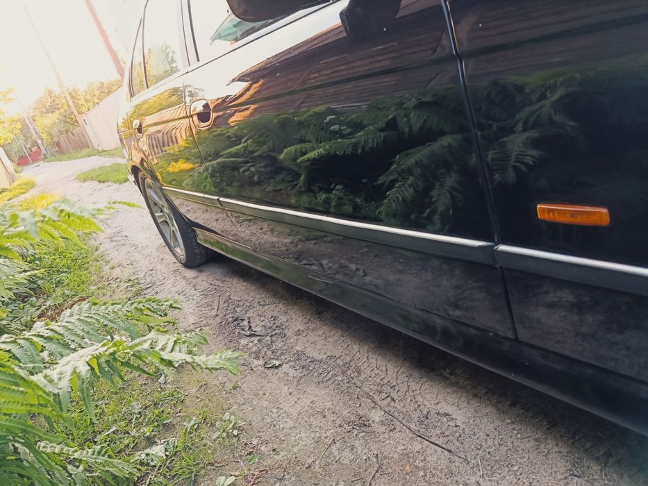Продаж BMW E39 520i