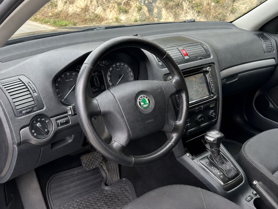 Skoda Octavia Break 1.9 TDI DSG Elegance Nacional