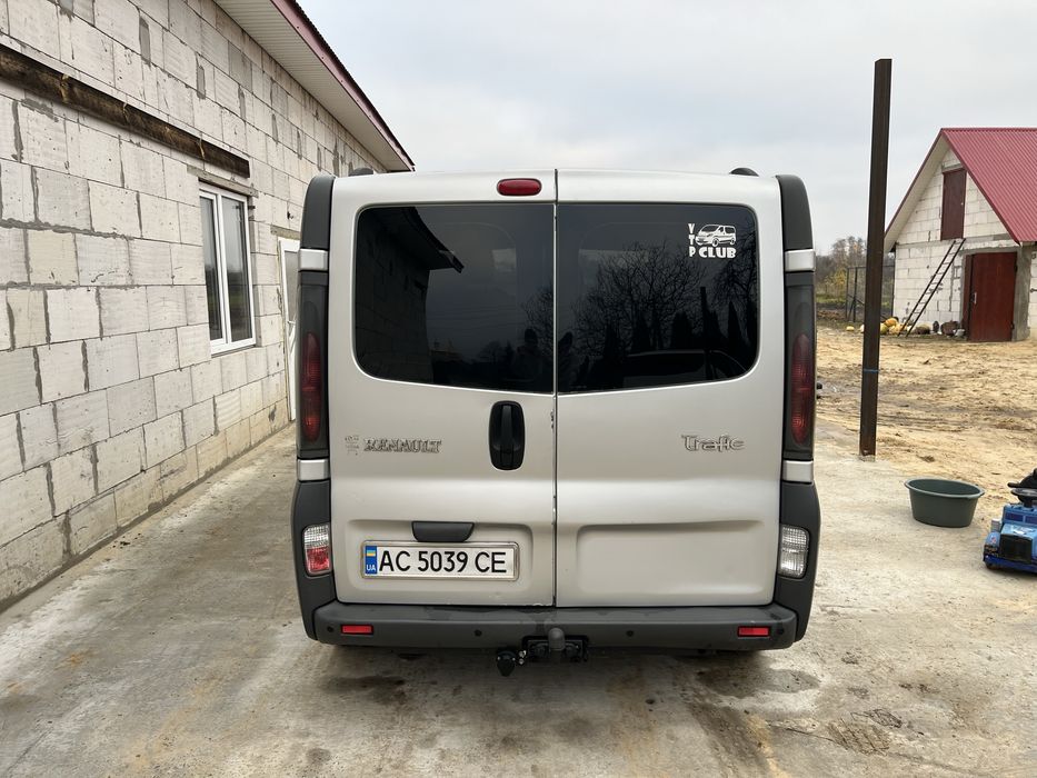 Продам Renault trafic 1.9 коротка база 6. передач