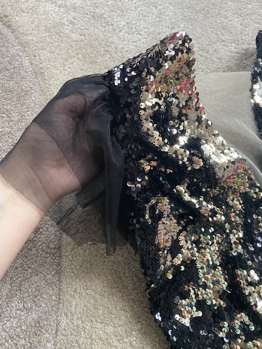 Вечерние короткое платье в паетках