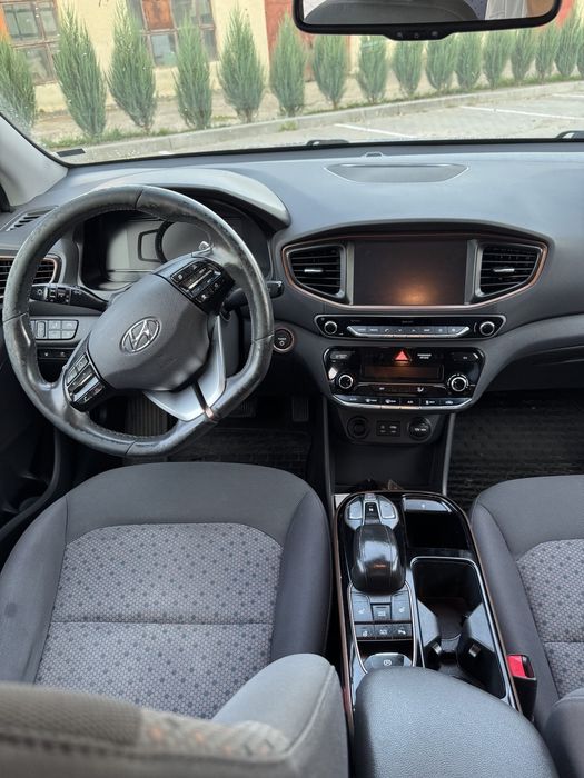 Оренда авто для власних потреб та таксі    Volkswagen jetta  та Hyundai Ioniq