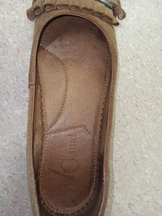 Sapatos castanho claro  camurça tam35 marca: J casual