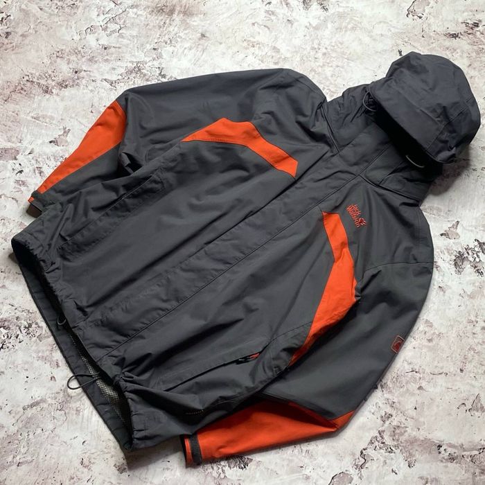 Gore-Tex  віировка Jack Wolfskin