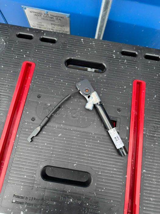 Піропатрон Tesla Model 3/Y