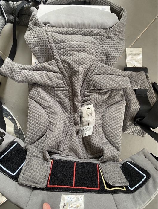 Ergobaby omni breeze