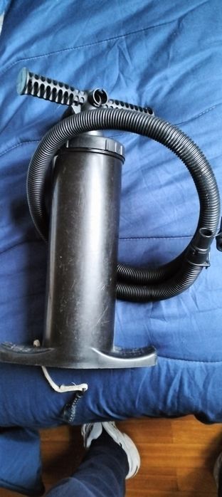 Bomba de insufláveis  tipo pranchas, asas de kitesurf etc