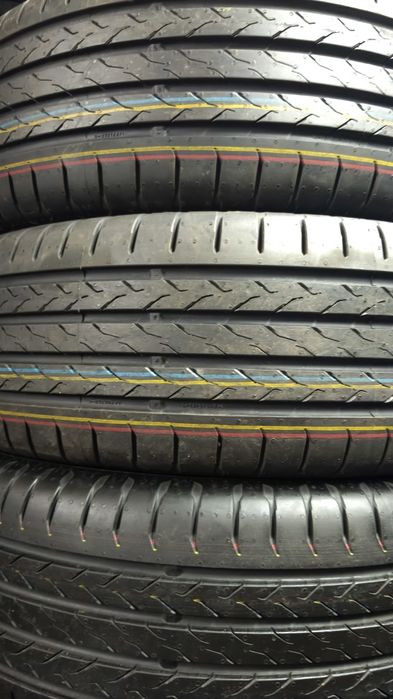 Pneus 215/60/18 continental