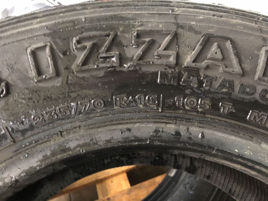 Pneus 235/70/16 para venda