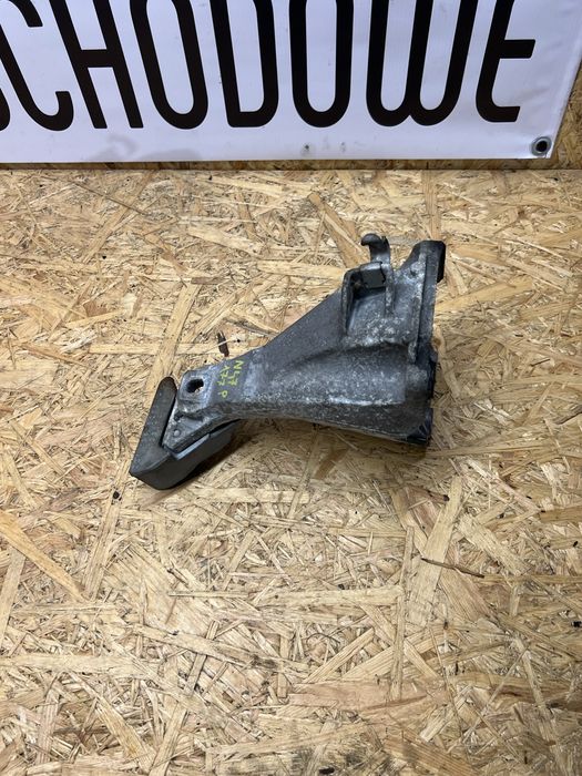Łapa Silnika Bmw E90 E91 E87 E81 2.0D