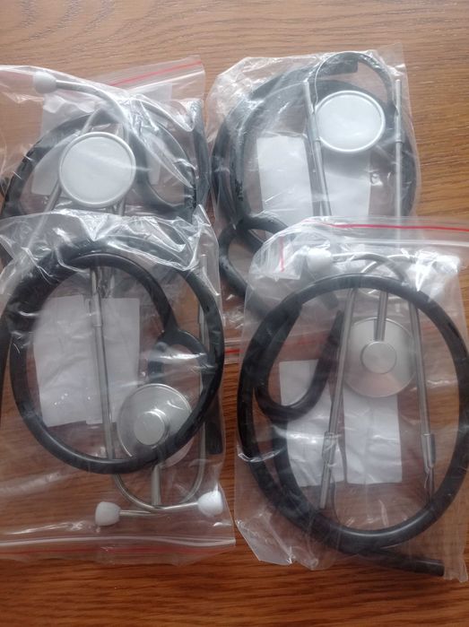 Sprzedam nowy stetoskop kardiologiczny jednoglowicowy kolor czarny