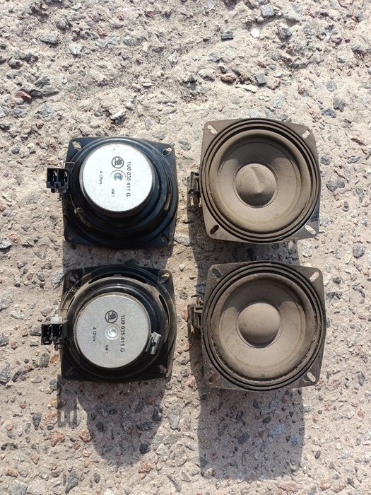 Динамики в багажник универсал Skoda Octavia Tour A4