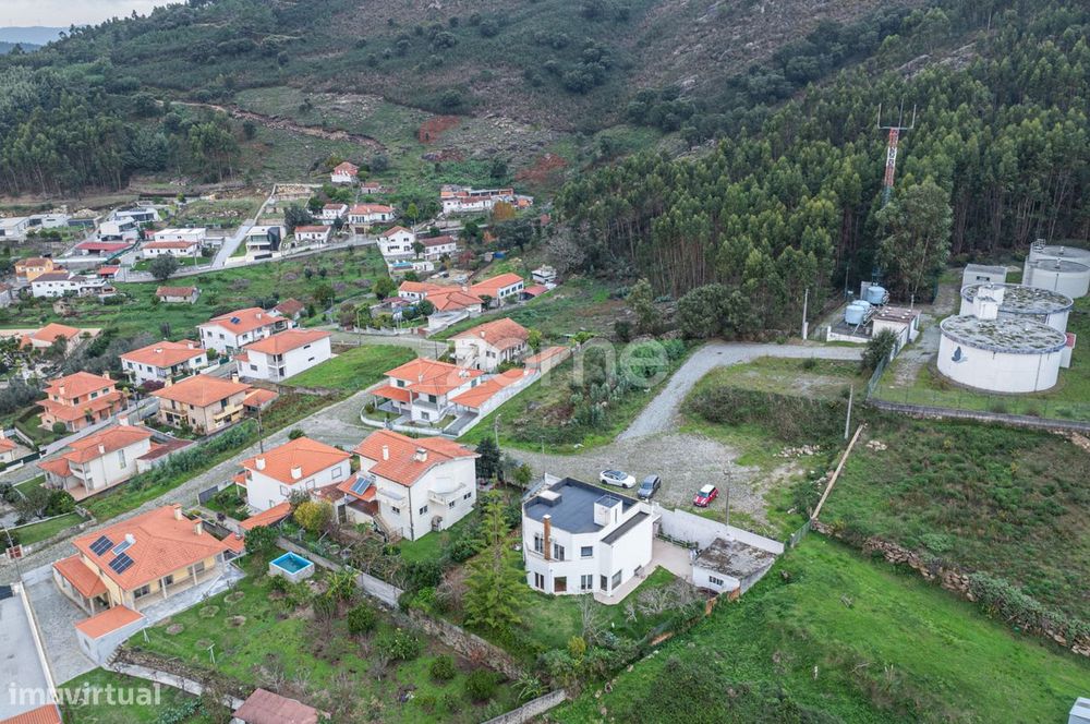 Terreno para construção de moradia individual - Barroselas
