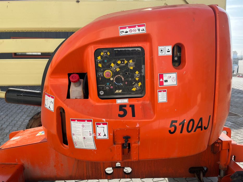 Plataforma elevatória de lança telescópica