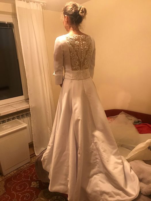 Suknia ślubna profesjonalny design. Bardzo dobry materiał.