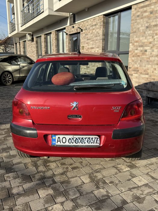 Автомобіль Peugeot 307