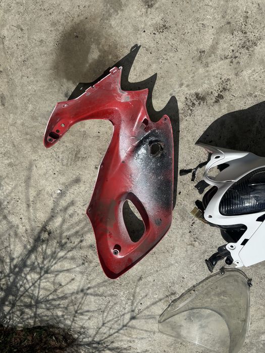 Морда пластик фара Suzuki sv 650 сузуки св лобовое стекло паук спидоме