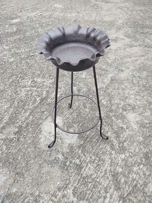 Stojak na kwiaty z PRL-u