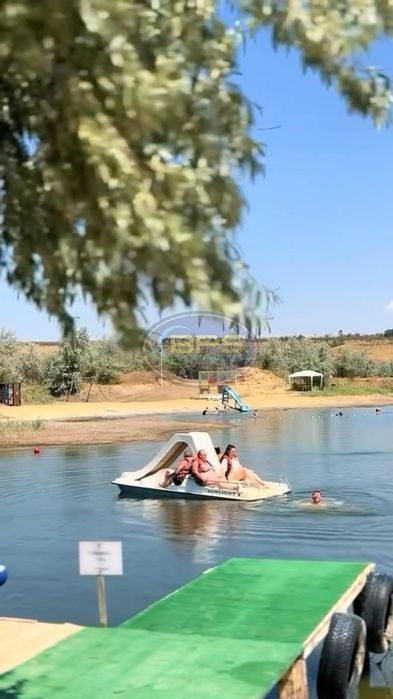 Ексклюзивна рекреаційна ділянка 9,7 га з озером та готовим бізнесом