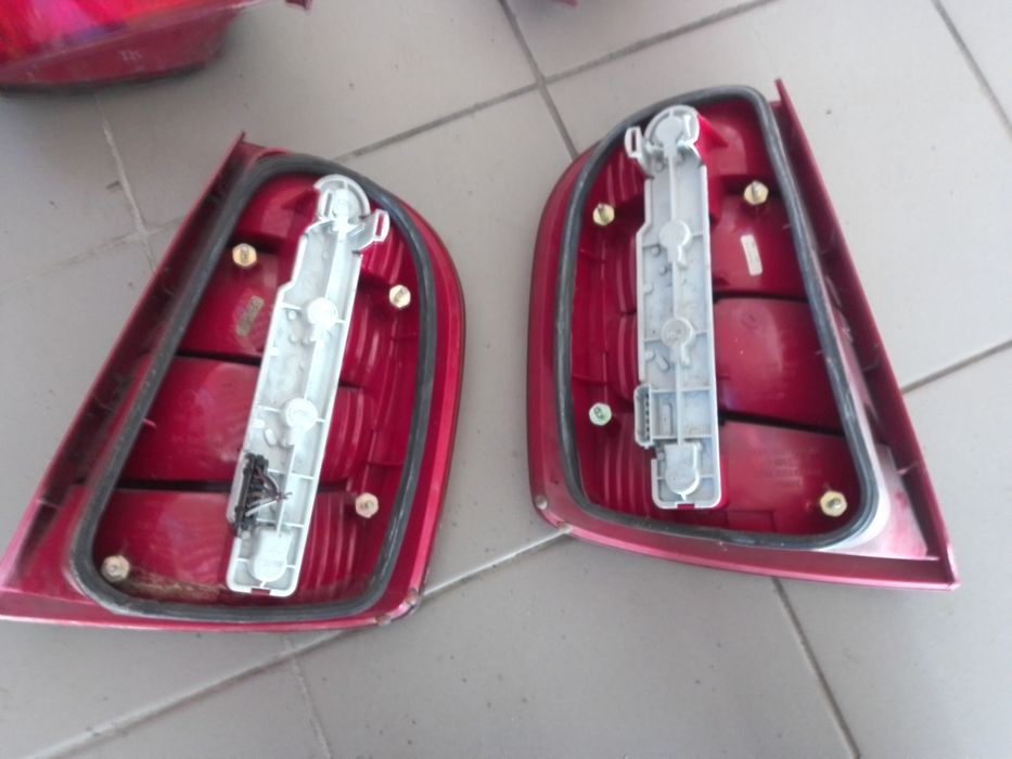 Задні ліхтарі стопи Шкода Фабія Skoda Fabia