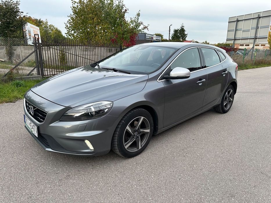 Volvo V40