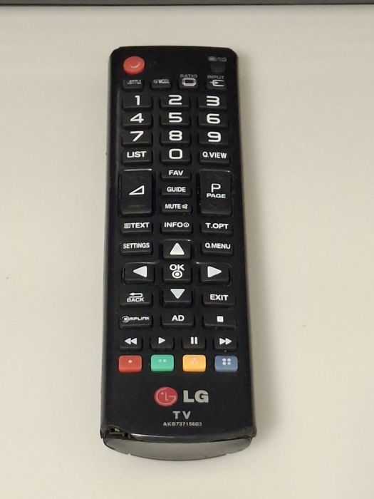 Televisão LCD Marca LG, ecrã grande de 32  Polegadas,  Modelo  32LD320-ZA , Inclui cabo de ligação e Comando Original  LG