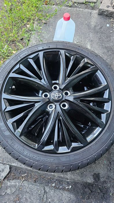 17" Toyota Yaris IV / Mazda 2 - 5x100 - 6,5J - ET50 - 205/45/17