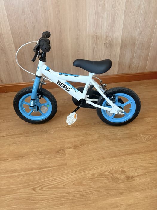 Bicicleta de criança de 3 a 4 anos de idade
